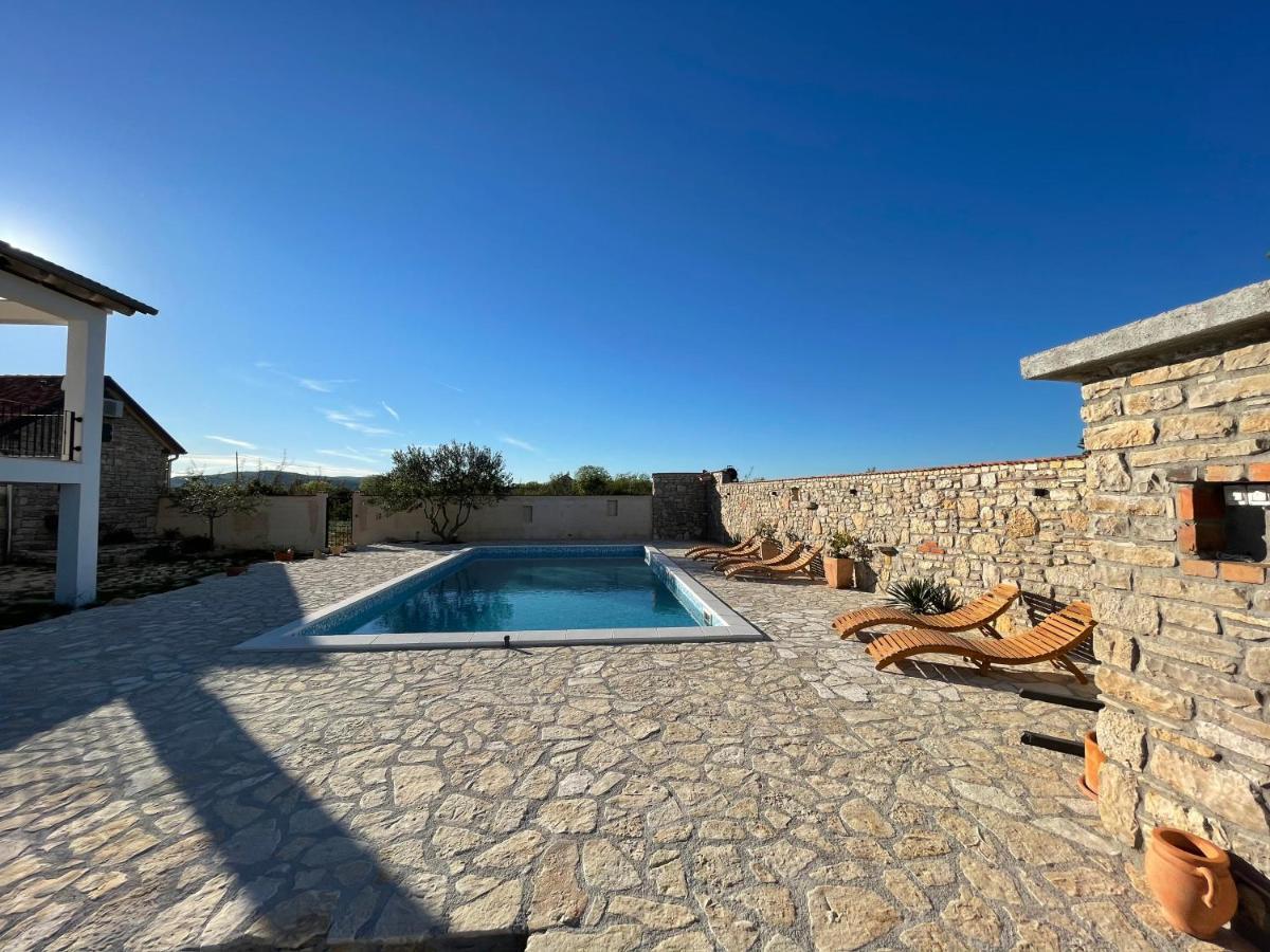 Villa Maslina Saric Devrske Екстериор снимка